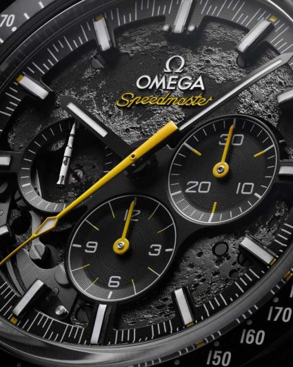 Omega Apollo 8 Speedmaster Dark Side of the Moon 44.25 mm, black ceramic on rubber strap 310.92.44.50.01.001 - Image 4