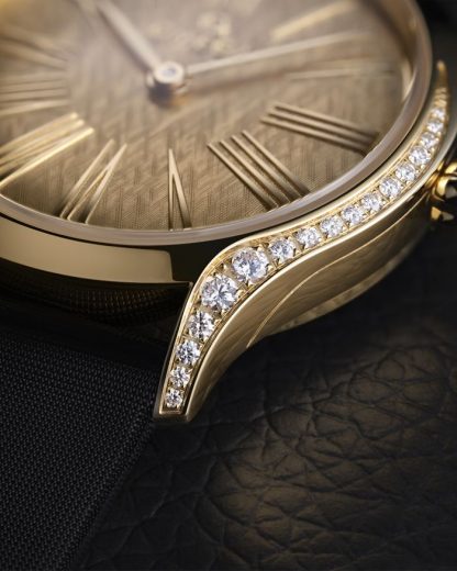 Omega De Ville Mini Trésor 26 mm, Moonshine™ gold on fabric strap 428.57.26.60.99.001 - Image 4