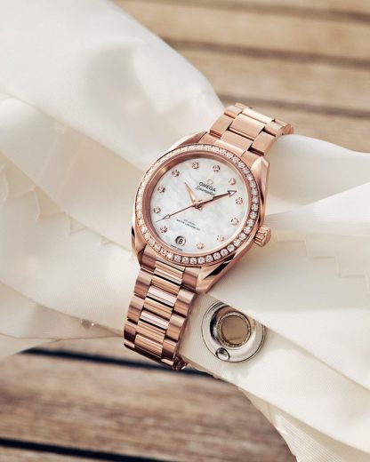 Omega Seamaster Aqua Terra 150M 34 mm, Sedna™ gold on Sedna™ gold 220.55.34.20.55.001 - Image 2