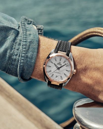 Omega Seamaster Aqua Terra 150M 41 mm, steel - Sedna™ gold on rubber strap 220.22.41.21.02.001 - Image 4