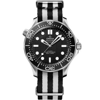 Omega Seamaster Diver 300M 42 mm, steel on NATO strap 210.32.42.20.01.005